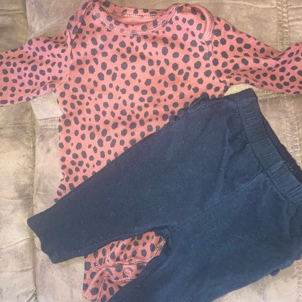 Old navy baby girl outfit